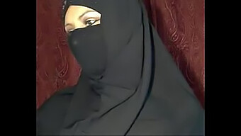 Haleema Al-Beydoun'S Steamy Muslim Webcam Show On Www.Xxxcams.5v.Pl