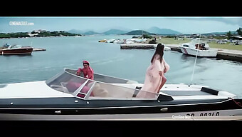 Một Bộ Sưu Tập Các Cô Gái Bond: Ursula Andress, Eva Green Và Hơn Thế Nữa